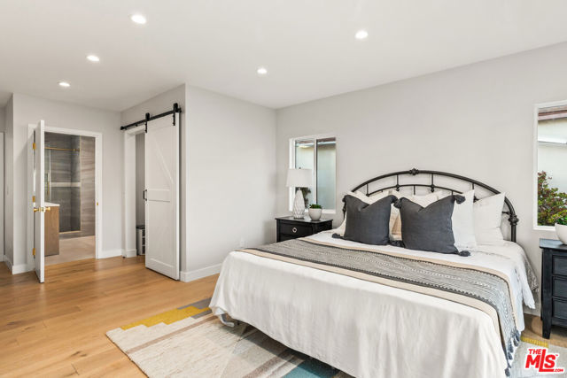4240 Chase Avenue, Los Angeles CA: https://media.crmls.org/mediaz/d052ebdf-7b10-4783-8c64-5579d789553d.jpg