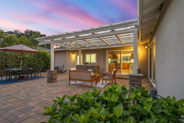 2741 Doverton Square, Mountain View CA: https://media.crmls.org/mediaz/d053366e-b03a-4817-ab2f-ba89f3ebe2bf.jpg