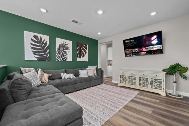 1485 Natalia Ct., Escondido CA: https://media.crmls.org/mediaz/d053560c-83af-4d4c-b463-5516a49aee70.jpg
