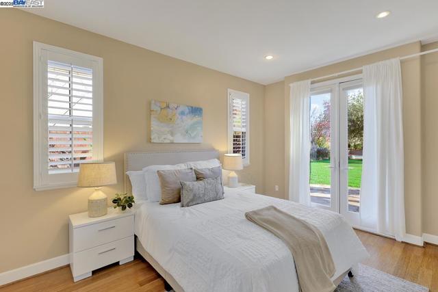 1037 Sunset Creek Ln, Pleasanton CA: https://media.crmls.org/mediaz/d054e237-ad87-4415-83da-f1429c0ebd6e.jpg
