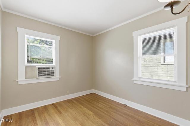 Detail Gallery Image 13 of 19 For 1455 E Villa St, Pasadena,  CA 91106 - 7 Beds | 4/1 Baths