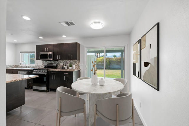 70091 Chappel Road, Rancho Mirage CA: https://media.crmls.org/mediaz/d05669a3-3fa9-44c1-be60-9abd2aaf18c8.jpg