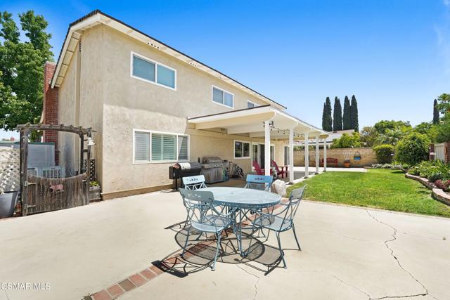 2266 Lansdale Court, Simi Valley CA: https://media.crmls.org/mediaz/d056dbdf-baea-4342-8f52-956f04d53cef.jpg