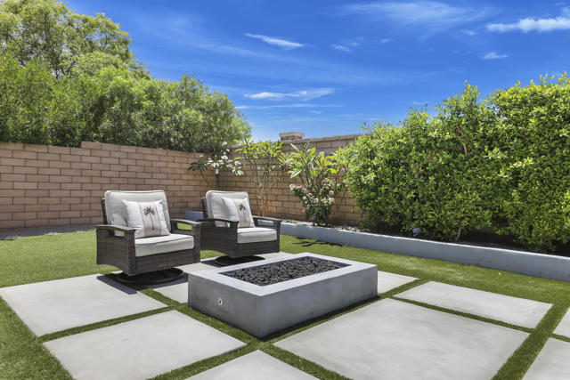 41399 Manchester Street, Indio CA: https://media.crmls.org/mediaz/d056e018-a911-47ca-9c3c-d76a9290ef75.jpg