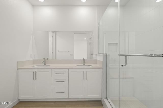 2402 Channel Drive, Ventura CA: https://media.crmls.org/mediaz/d0580544-66e4-48cc-beac-2455dd986ab7.jpg