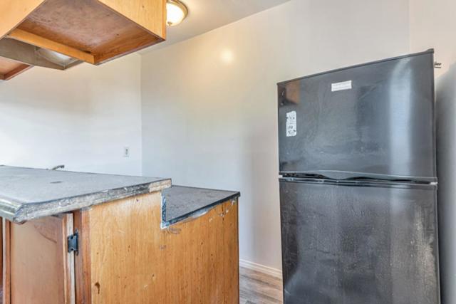 847 W 43rd Street, Los Angeles CA: https://media.crmls.org/mediaz/d058aadb-29cd-4d77-9afb-186ce995a66f.jpg
