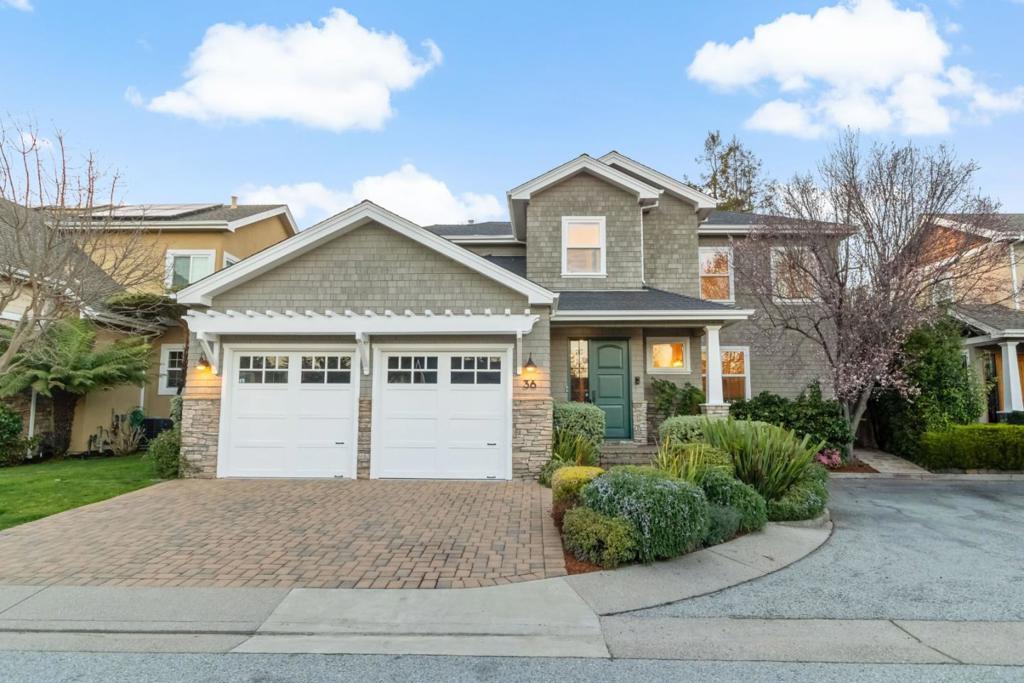 36 Gretel Court