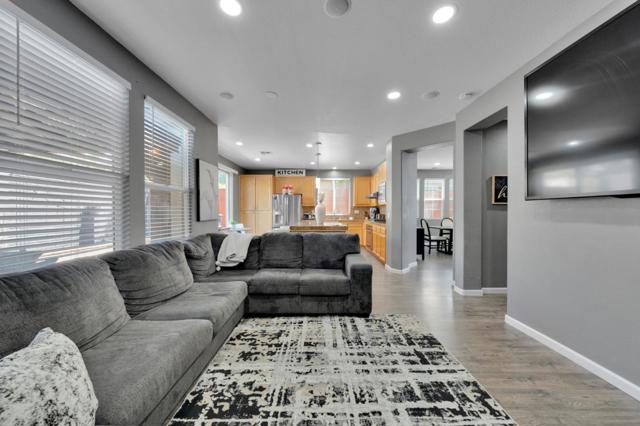 3023 Canoas Villa, San Jose CA: https://media.crmls.org/mediaz/d05a3af2-cef1-47c0-af45-c34862ec5a76.jpg