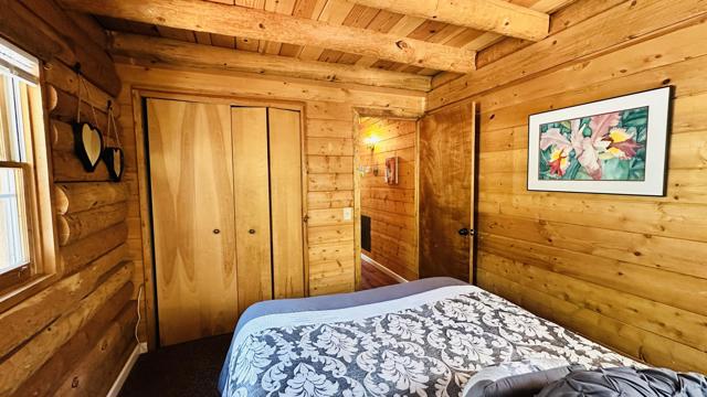 53341 Sherman Drive, Idyllwild CA: https://media.crmls.org/mediaz/d05a738b-ec8f-4c4c-ab66-de1aceddf990.jpg