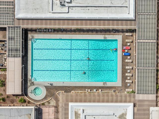 39551 Hidden Water Place, Palm Desert CA: https://media.crmls.org/mediaz/d05bb50e-c6c7-4b6c-afba-b83fab1b9bc9.jpg