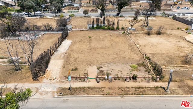 856 Toyopa Drive photo 6