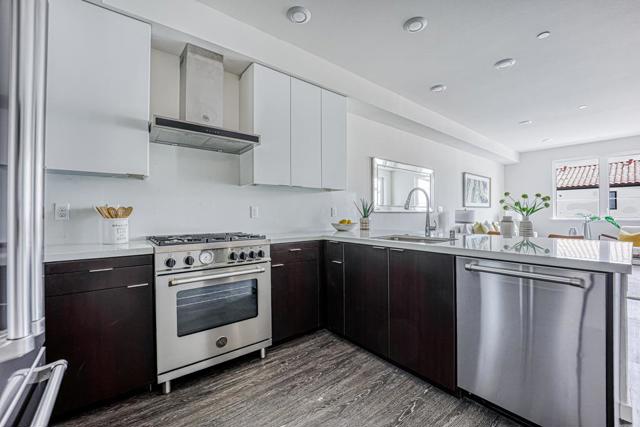 1850 El Camino Real, Santa Clara CA: https://media.crmls.org/mediaz/d05cc8b9-7599-486d-8df6-9415ce011bb7.jpg