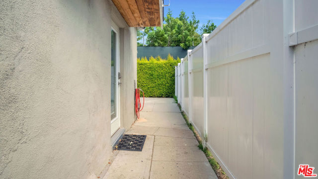 3 Bed Home for Sale in Burbank, California