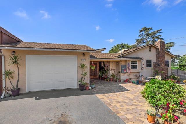 10171 Ramona Drive, Spring Valley CA: https://media.crmls.org/mediaz/d05d5c1d-9a05-4a0d-abf5-d21740132b1f.jpg
