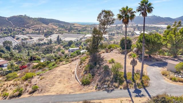 3020 22 Joni Lane, San Marcos CA: https://media.crmls.org/mediaz/d05dbb64-94a8-4ebe-819d-e0b36887f7d6.jpg