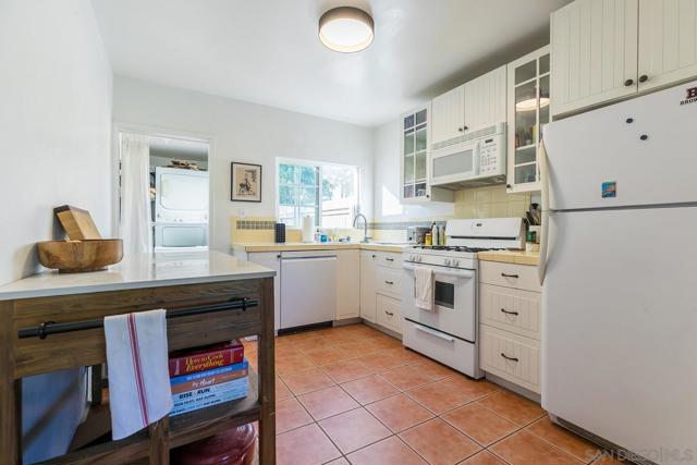 1980 Chatsworth Blvd., San Diego CA: https://media.crmls.org/mediaz/d05dd98c-8bcc-48a8-9407-ed3013bbbd8a.jpg