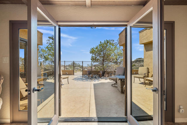 70770 S View Drive, Mountain Center CA: https://media.crmls.org/mediaz/d05f8238-e6c9-4f0c-a7c3-0e89cc787c23.jpg