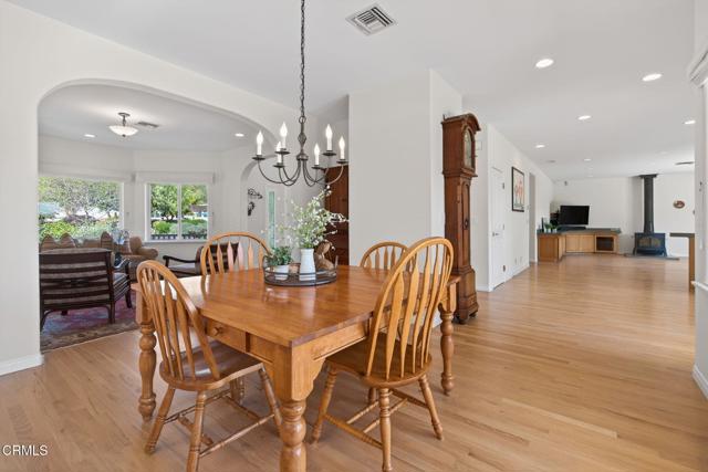 Detail Gallery Image 13 of 70 For 131 San Miguel Dr, Camarillo,  CA 93010 - 4 Beds | 2/1 Baths