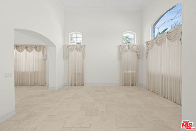 1756 Ruhland Avenue, Manhattan Beach CA: https://media.crmls.org/mediaz/d05ffbce-2756-410f-9e89-5910bfa88f2c.jpg