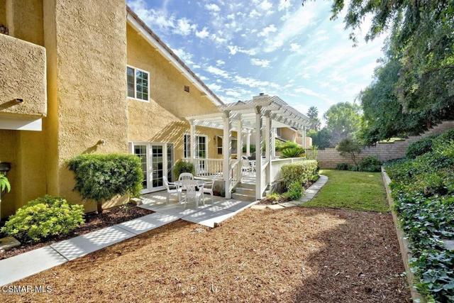 29140 Quail Run Drive, Agoura Hills CA: https://media.crmls.org/mediaz/d06025b4-e28f-4fdb-9b39-efd32e0cc3dd.jpg