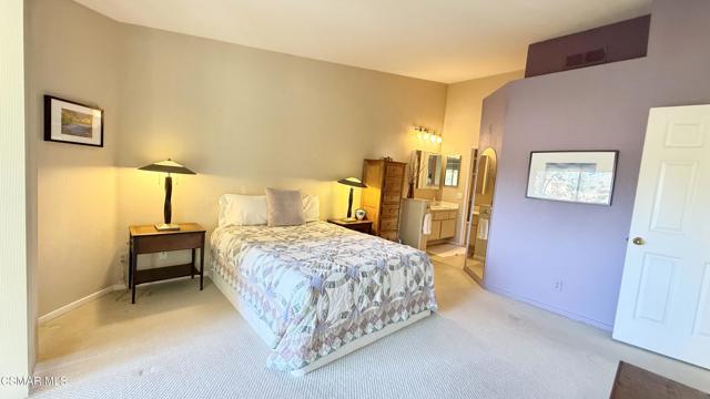 5824 Oak Bend Lane, Oak Park CA: https://media.crmls.org/mediaz/d06196ed-3e57-4d2c-9d80-25aa23641baf.jpg