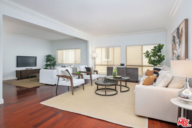 2318 Fox Hills Drive, Los Angeles CA: https://media.crmls.org/mediaz/d061c957-e44d-4868-b981-c2ce8e675d4f.jpg