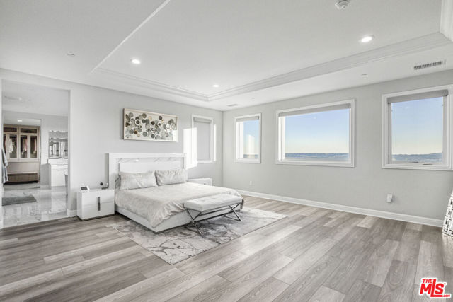 20254 Liverpool Way, Porter Ranch CA: https://media.crmls.org/mediaz/d0621ee2-838b-4f0a-9a35-e82535b62696.jpg