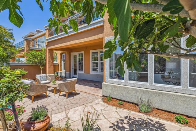 5365 SILVER KNOLL Court, San Jose CA: https://media.crmls.org/mediaz/d0624399-ff81-4f4e-98ce-d7aece5b7096.jpg