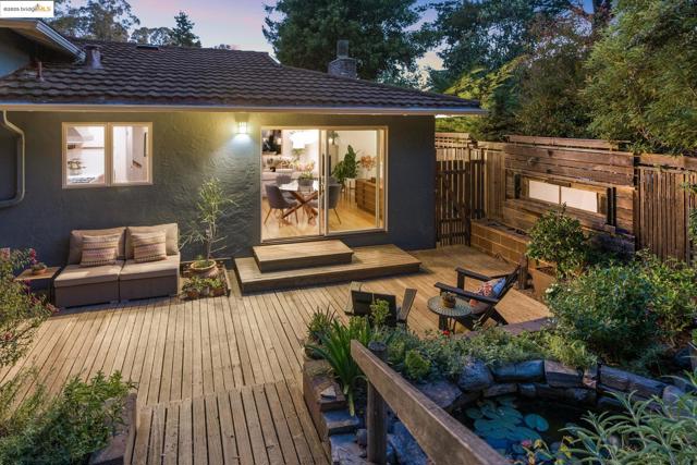 5801 Balboa Dr, Oakland CA: https://media.crmls.org/mediaz/d0635ee3-c374-42af-ab30-a2aab1153238.jpg