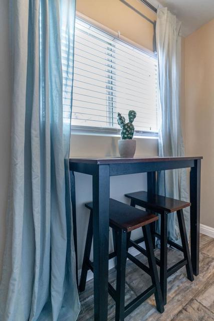 845 Beryl St unit B, San Diego CA: https://media.crmls.org/mediaz/d0641d21-6b5e-4fa1-94f0-3b74e1856271.jpg