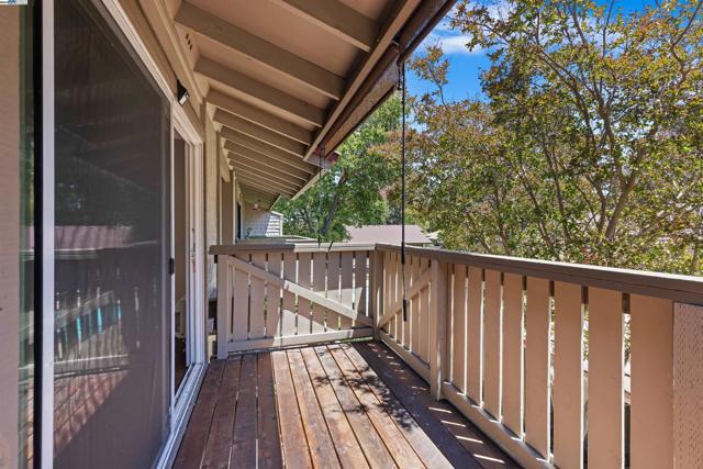 100 Kinross Drive, Walnut Creek CA: https://media.crmls.org/mediaz/d064a326-5b12-41fe-964c-facd1c2049ec.jpg