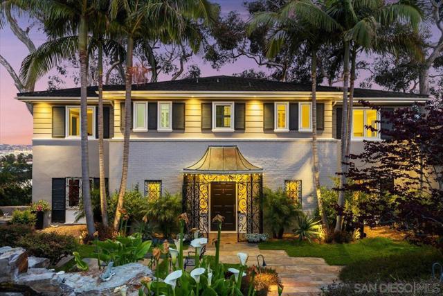 2205 Locust St, San Diego CA: https://media.crmls.org/mediaz/d064e65e-1db4-48da-8673-286a08655e5f.jpg