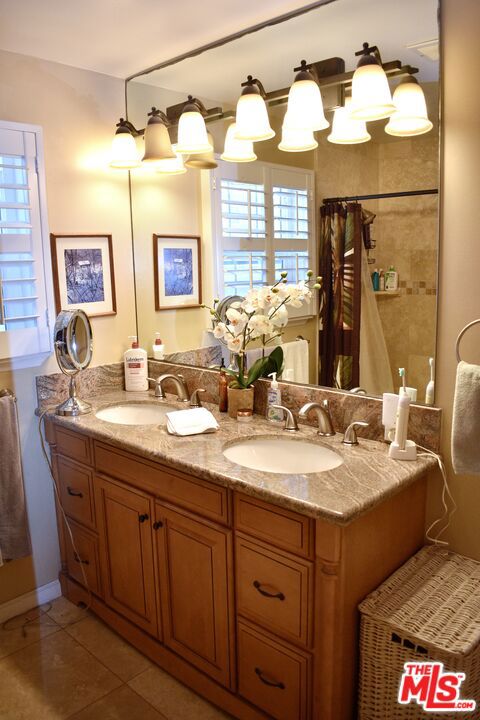 135 Oak Drive photo 8