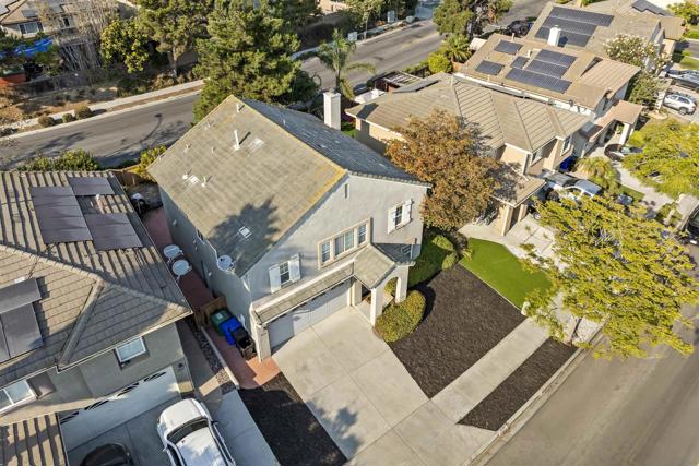 5954 Vista Santa Catarina, San Diego CA: https://media.crmls.org/mediaz/d0663e16-8417-4b9f-835e-7a26a0169d8f.jpg