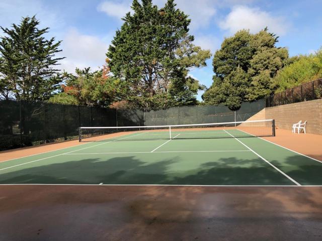82 Crown Circle, South San Francisco CA: https://media.crmls.org/mediaz/d0671caf-cd9a-4b3c-abe2-07752c494c40.jpg
