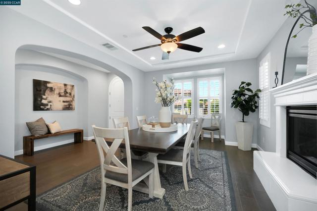 5152 Bengali St, Danville CA: https://media.crmls.org/mediaz/d0671cbc-3f16-486a-8546-6851a3cce2b0.jpg