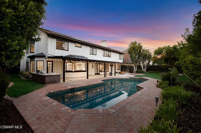 29340 Castlehill Drive, Agoura Hills CA: https://media.crmls.org/mediaz/d06891f2-abb3-41ed-9d73-3308a1987ef1.jpg