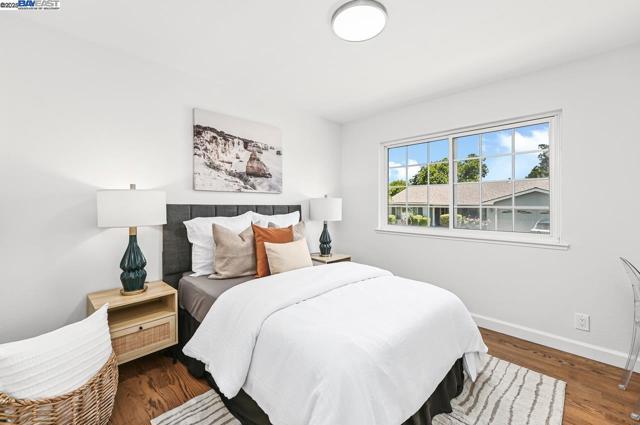 7864 Fairoaks Dr, Pleasanton CA: https://media.crmls.org/mediaz/d068a1c2-95bb-41bf-a405-e908bca75881.jpg