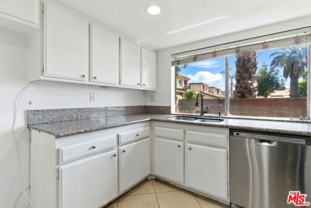 8333 Columbus Avenue, North Hills CA: https://media.crmls.org/mediaz/d068df5b-2ce7-40e1-8356-62c53b0a23eb.jpg