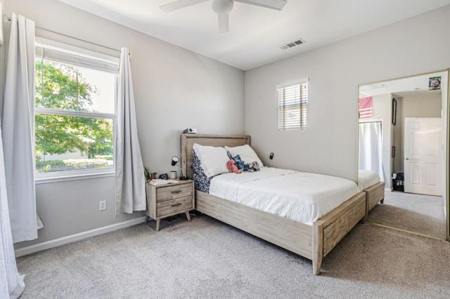 2700 St Regis Avenue, Brentwood CA: https://media.crmls.org/mediaz/d06a3cdd-d355-40a6-b632-0be7371f5a29.jpg