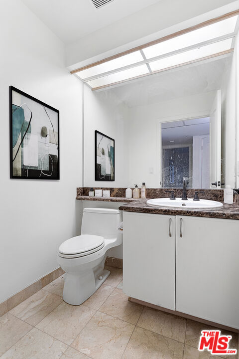 1255 Federal Avenue #108