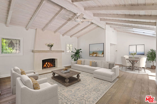 3933 Mandeville Canyon Road, Los Angeles CA: https://media.crmls.org/mediaz/d06acc0e-008b-495d-80d0-e47ac1299992.jpg