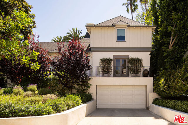 2003 El Cerrito Place, Los Angeles CA: https://media.crmls.org/mediaz/d06b4c5a-3b26-49e1-b6f1-3e29d001036b.jpg