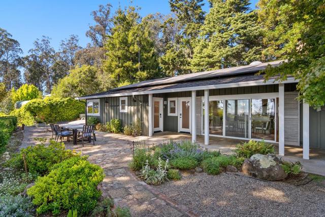 33 Aqua View Drive, Watsonville CA: https://media.crmls.org/mediaz/d06bf833-bf0b-4e8c-8526-f7a2d6ca33c0.jpg