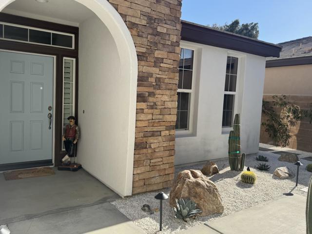 61722 Topaz Drive, La Quinta CA: https://media.crmls.org/mediaz/d06c2d42-7888-4b71-ad4a-cf6ae42ba3f0.jpg