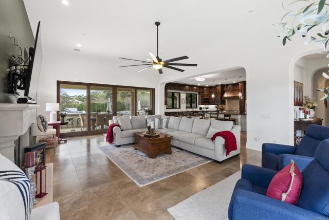 Detail Gallery Image 16 of 49 For 4229 Bridlewood Rd, Fallbrook,  CA 92028 - 4 Beds | 3/1 Baths