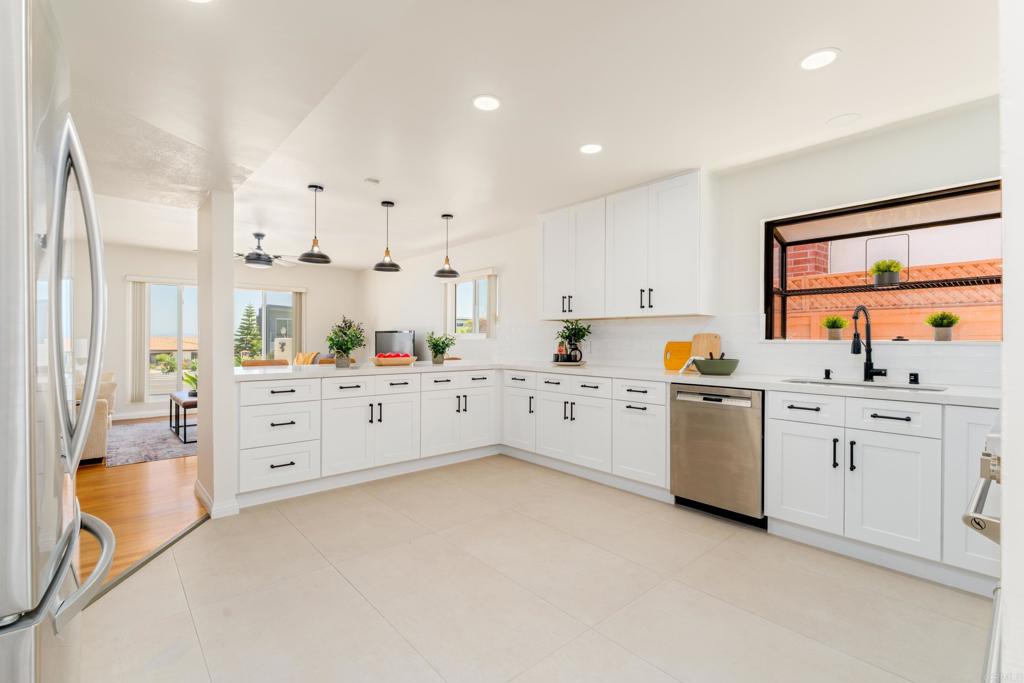 5736 Soledad Mountain Road - photo 2