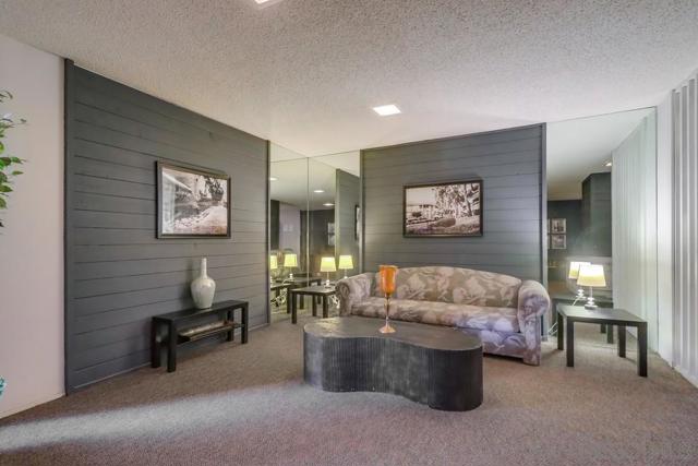 10350 Caminito Cuervo, San Diego CA: https://media.crmls.org/mediaz/d06d2b23-a724-4f67-93e4-c11c99420868.jpg
