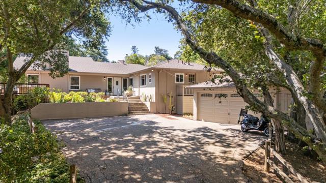 10605 Berkshire Drive, Los Altos Hills CA: https://media.crmls.org/mediaz/d06d6649-9165-43ca-b432-77a23d83ee14.jpg