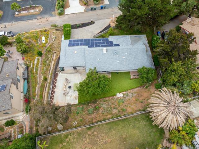 Detail Gallery Image 43 of 56 For 2442 Sunflower, Vista,  CA 92083 - 3 Beds | 2 Baths